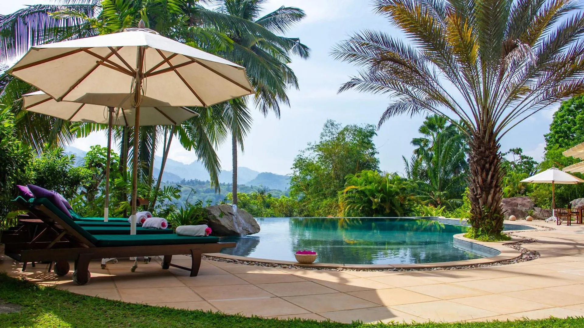 Bougainvillea Retreat كاندي